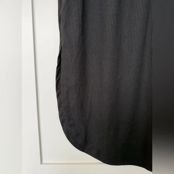 Black Ribbed Skirt - Picture 2 of 6